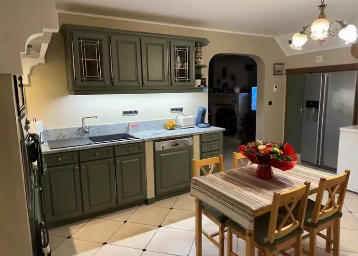 Maison Tres Belle Holiday home *